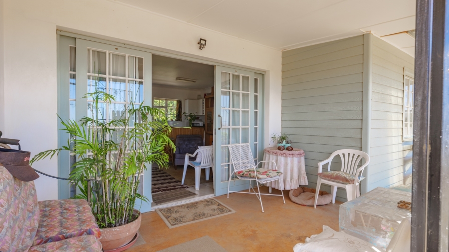 2 Bedroom Property for Sale in Napier Western Cape